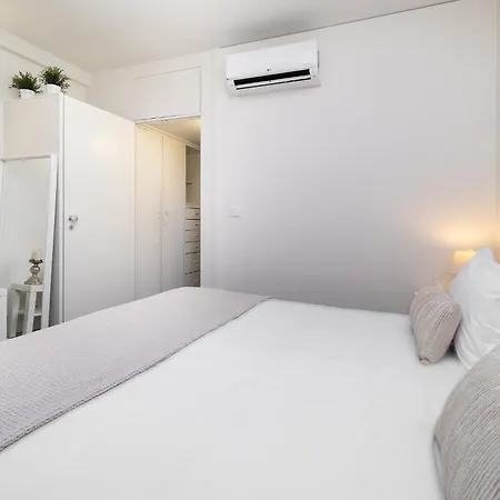 Whome Study & Surf Carcavelos 1-bed By & Nova Sbe *
