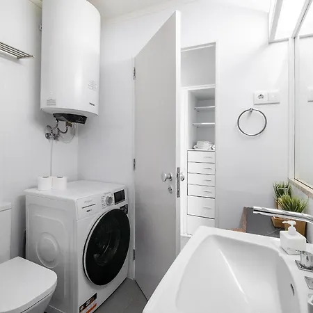 Whome Study & Surf Carcavelos 1-bed By & Nova Sbe Apartment *