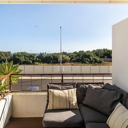 Whome Study & Surf 1-bed By & Nova Sbe Apartamento Carcavelos (Lisbon)