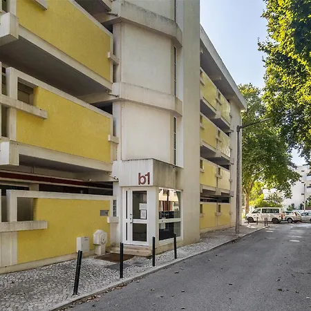 Whome Study & Surf Carcavelos 1-bed By & Nova Sbe Apartment Carcavelos (Lisbon)